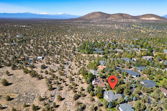 2340 Condor Drive, Redmond, OR 97756