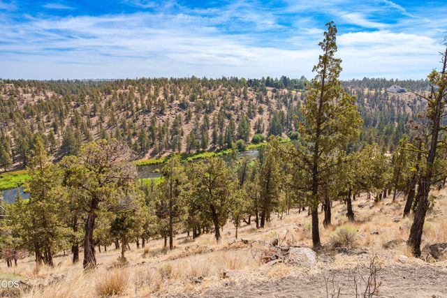 2340 Condor Drive, Redmond, OR 97756