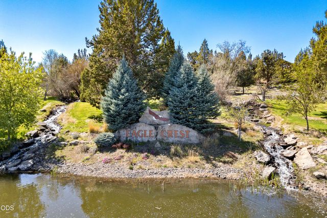 2340 Condor Drive, Redmond, OR 97756
