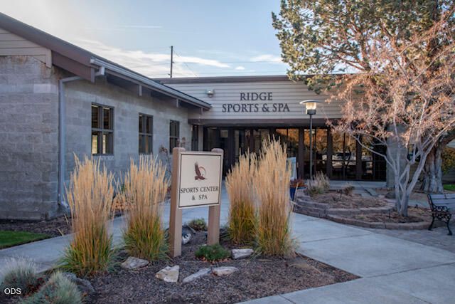 2340 Condor Drive, Redmond, OR 97756
