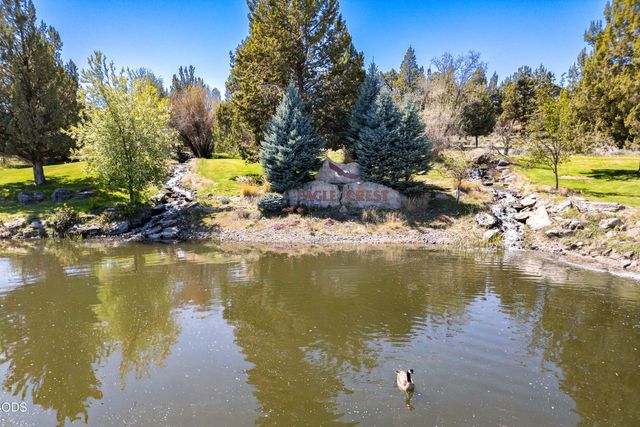 2340 Condor Drive, Redmond, OR 97756