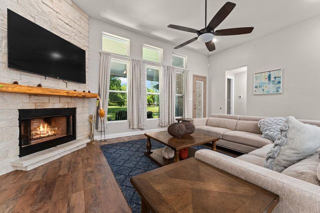 222 Elk Drive, Crosby, TX 77532