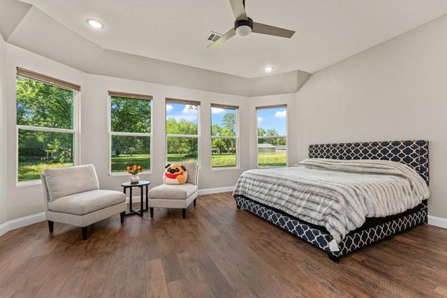 222 Elk Drive, Crosby, TX 77532