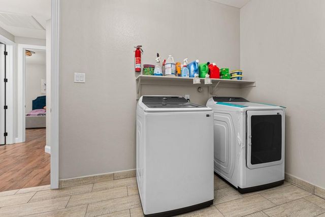 222 Elk Drive, Crosby, TX 77532