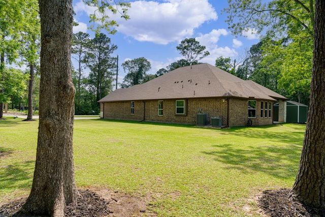 222 Elk Drive, Crosby, TX 77532