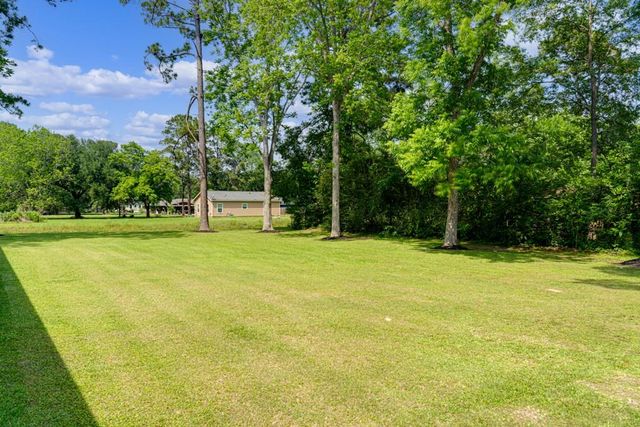 222 Elk Drive, Crosby, TX 77532