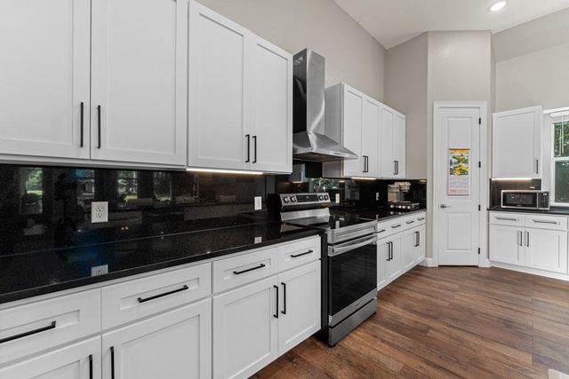 222 Elk Drive, Crosby, TX 77532