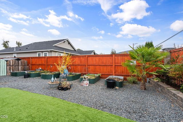 3878 Arena Drive, Medford, OR 97504