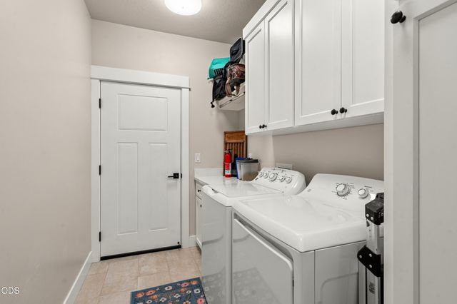 3878 Arena Drive, Medford, OR 97504