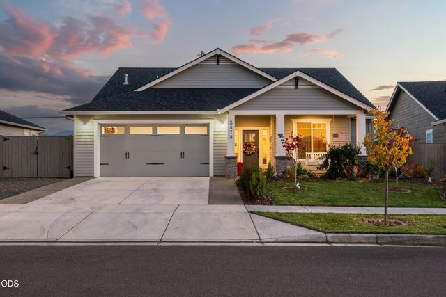 3878 Arena Drive, Medford, OR 97504