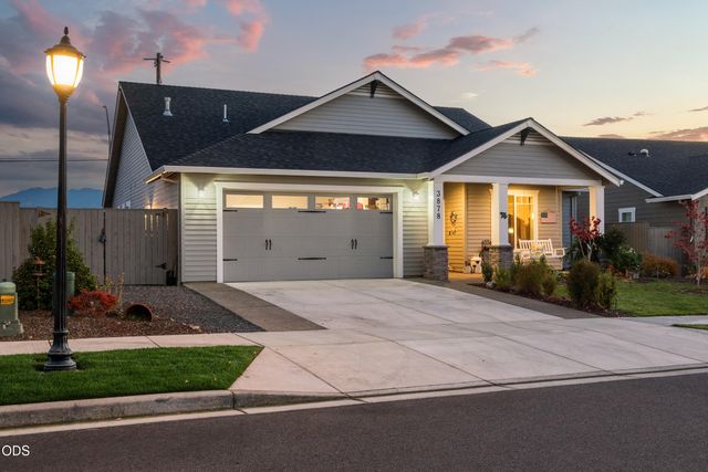 3878 Arena Drive, Medford, OR 97504