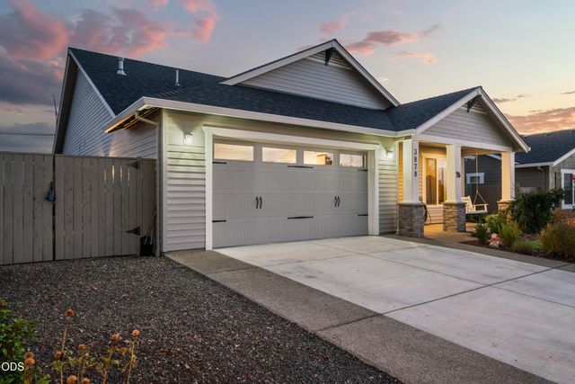 3878 Arena Drive, Medford, OR 97504