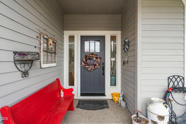 3878 Arena Drive, Medford, OR 97504