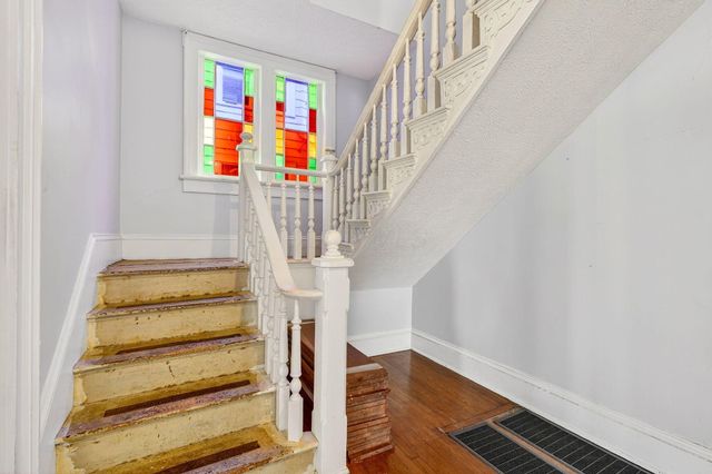 385 W Main Street, Logan, OH 43138