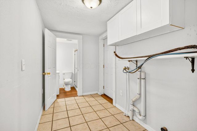 385 W Main Street, Logan, OH 43138