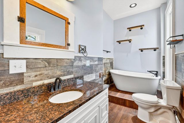 385 W Main Street, Logan, OH 43138