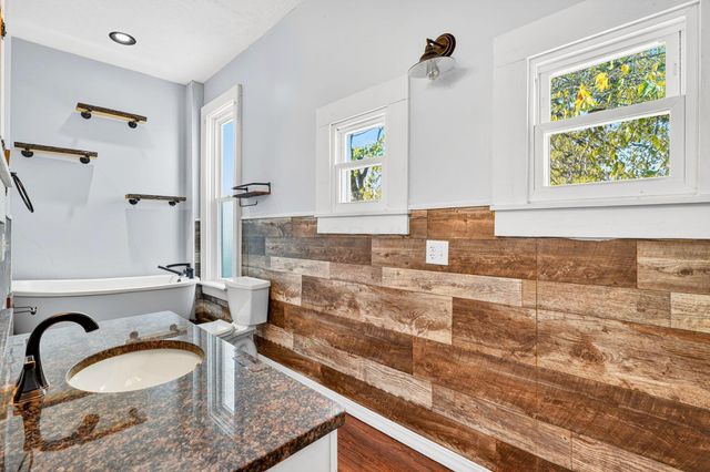 385 W Main Street, Logan, OH 43138