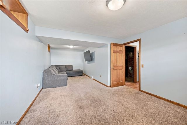 1924 Lincoln Road, Wickliffe, OH 44092