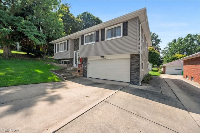 1924 Lincoln Road, Wickliffe, OH 44092