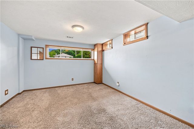 1924 Lincoln Road, Wickliffe, OH 44092