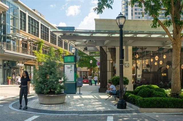 631 Broadview Place NE, Atlanta, GA 30324