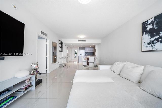 600 NE 27th Street 1104, Miami, FL 33137
