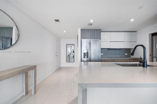 600 NE 27th Street 1104, Miami, FL 33137