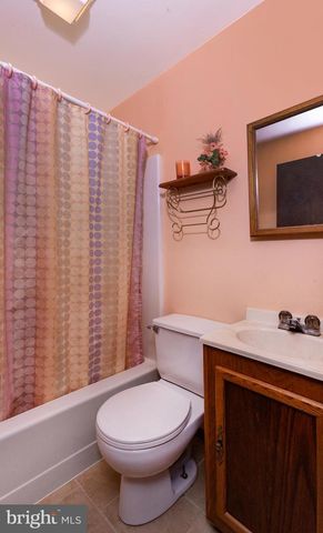 124 EVERGREEN ST, Hummelstown, PA 17036