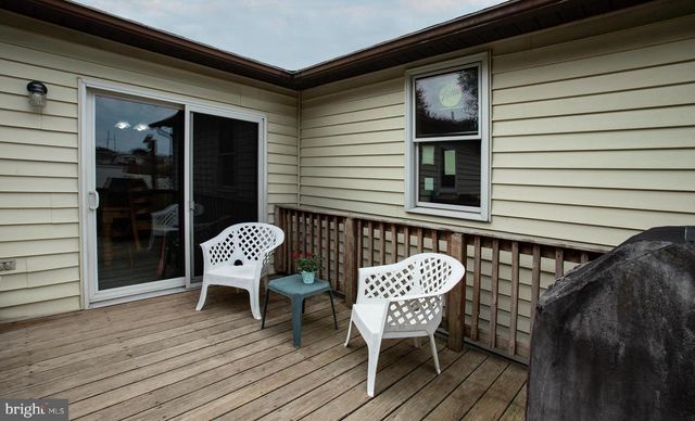 124 EVERGREEN ST, Hummelstown, PA 17036