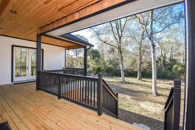 38372 S Bonnie Lake Drive, Hempstead, TX 77445