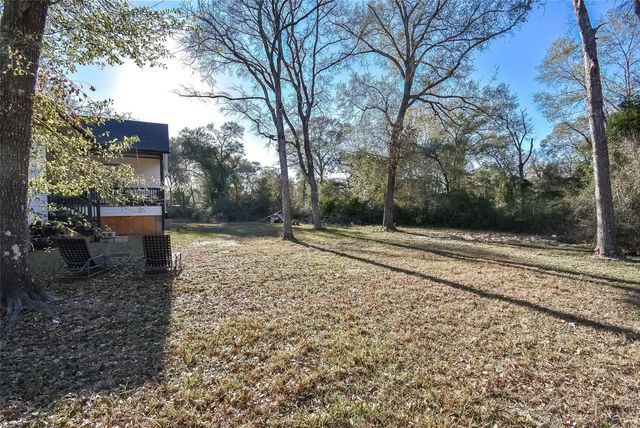38372 S Bonnie Lake Drive, Hempstead, TX 77445