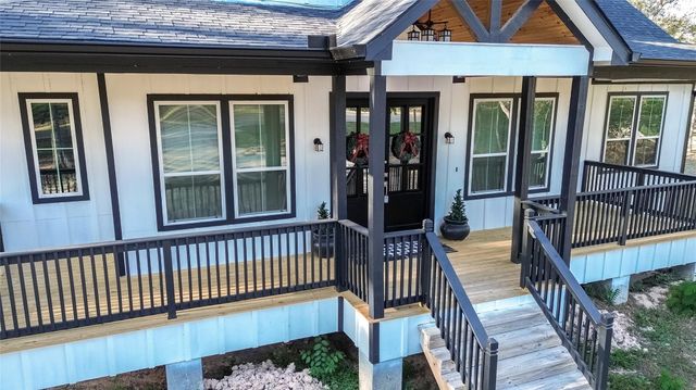 38372 S Bonnie Lake Drive, Hempstead, TX 77445