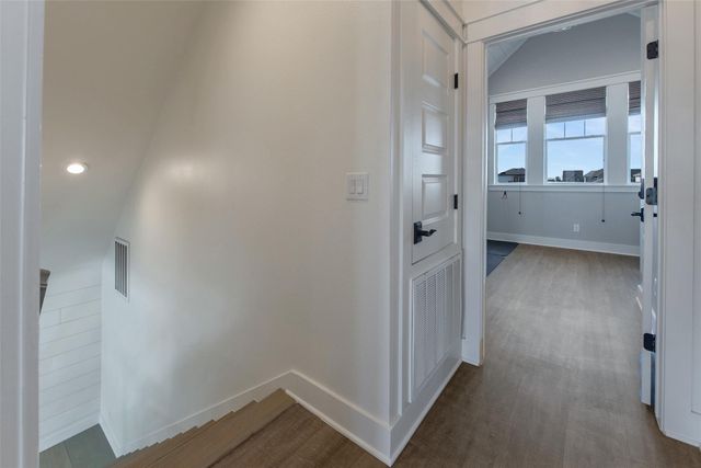 1534 Windsong Way, Tiki Island, TX 77554