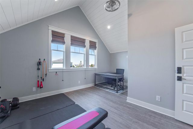 1534 Windsong Way, Tiki Island, TX 77554