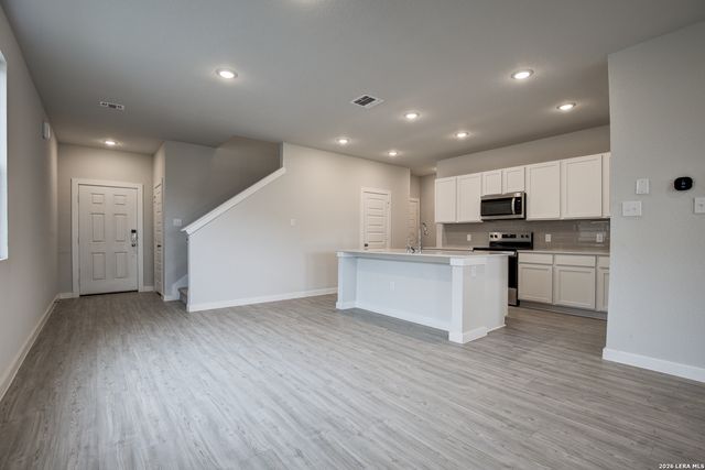 2346 Crisp Gln, San Antonio, TX 78224