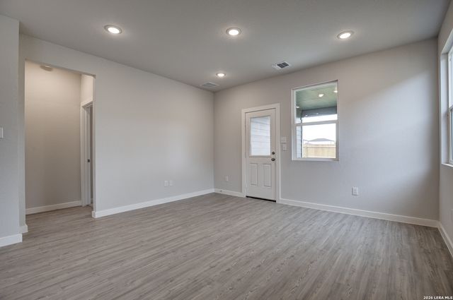 2346 Crisp Gln, San Antonio, TX 78224