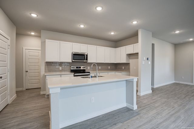 2346 Crisp Gln, San Antonio, TX 78224
