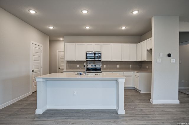 2346 Crisp Gln, San Antonio, TX 78224