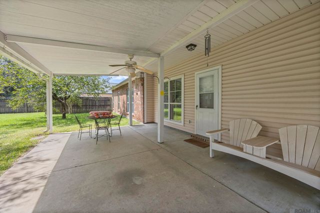17204 Fountainbleau Dr, Prairieville, LA 70769