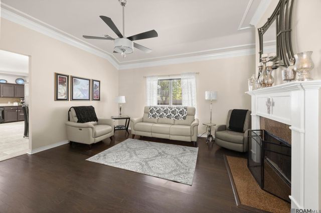 17204 Fountainbleau Dr, Prairieville, LA 70769