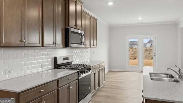 215 Hampton Terrace, Dallas, GA 30157