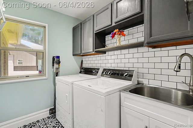 9875 Buckhorn Lake Road, Holly, MI 48442