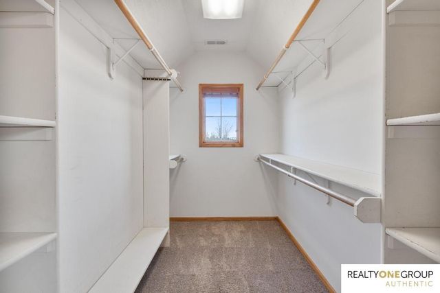 18705 Josephine Street, Omaha, NE 68136