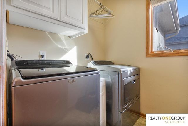 18705 Josephine Street, Omaha, NE 68136