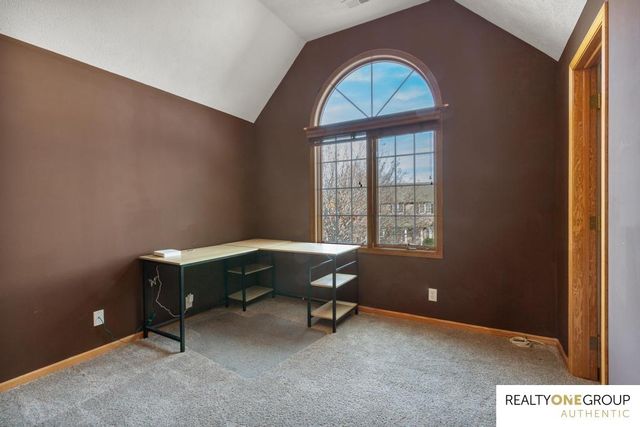 18705 Josephine Street, Omaha, NE 68136