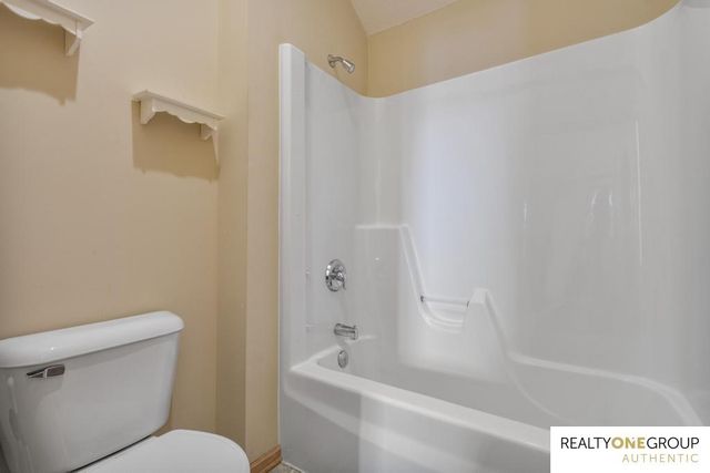 18705 Josephine Street, Omaha, NE 68136