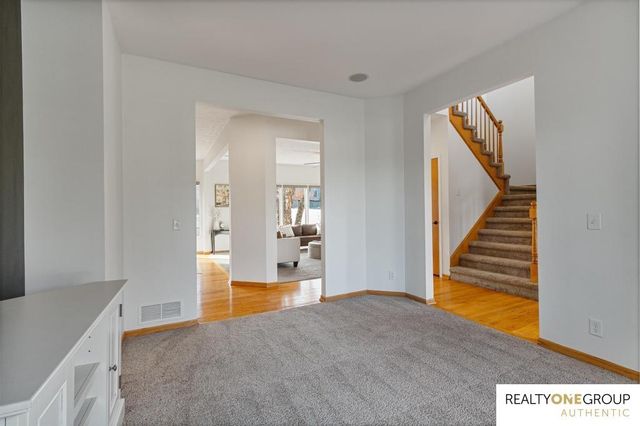 18705 Josephine Street, Omaha, NE 68136