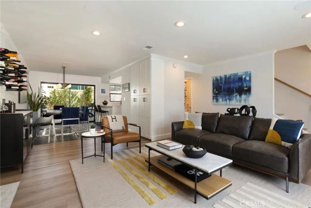 2479 Rue De Cannes B2, Costa Mesa, CA 92627