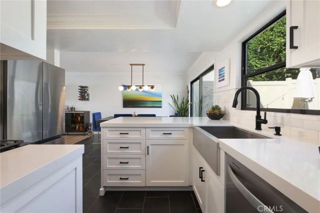 2479 Rue De Cannes B2, Costa Mesa, CA 92627