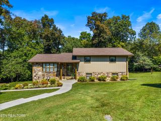 333 Beal Woods Drive, Sevierville, TN 37862